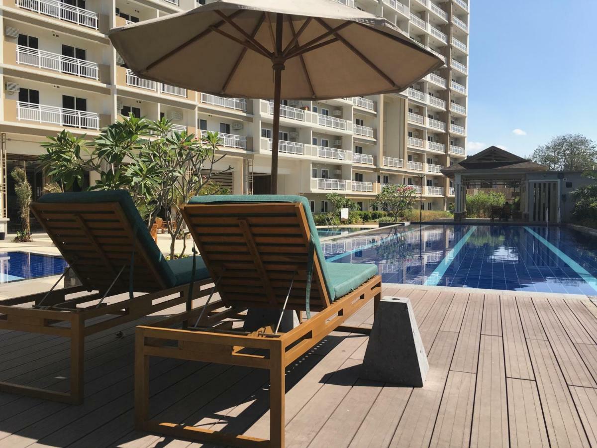 Viera Residence Манила Экстерьер фото